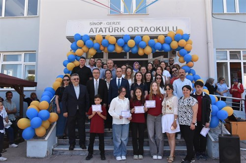 Atatürk Ortaokulu’nda Karne Heyecanı